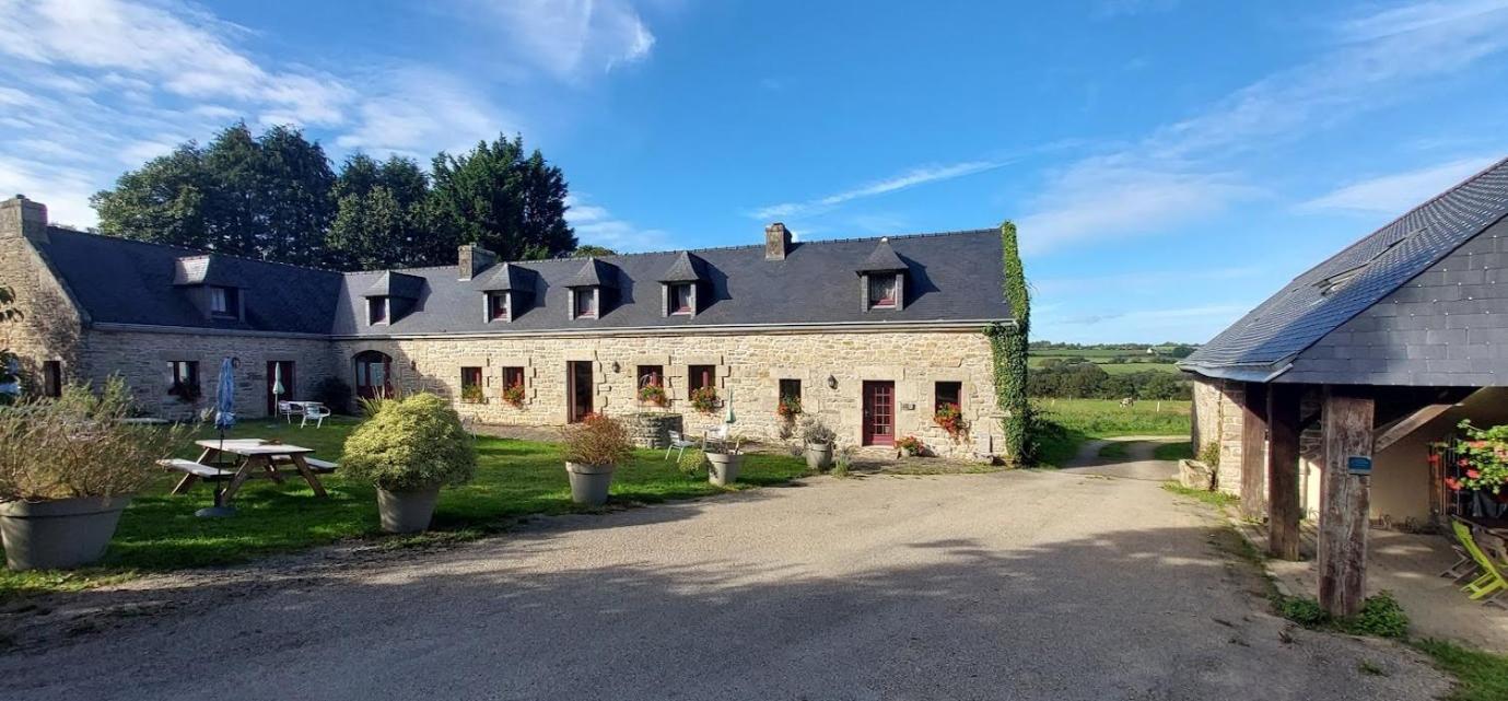 Domaine De Lesvaniel Landudec Exterior foto
